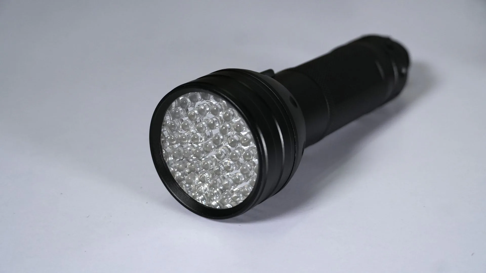 Linterna LED UV